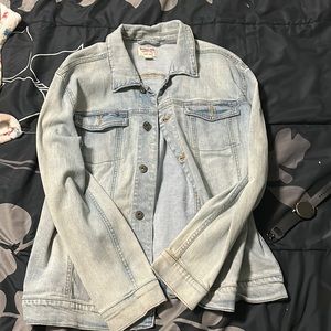 Selling this Jean jacket size XL